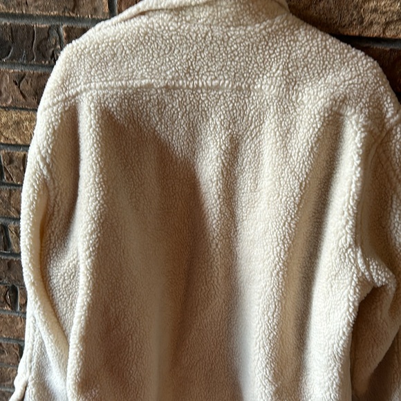 Express button up - Picture 3 of 3